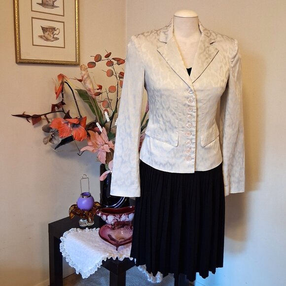 Preowned le chateau Women’s Lined Blazer Silver White Printed Jacket - Picture 7 of 8